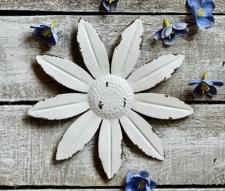 White Distressed Metal Flower Hanger 