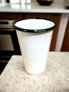 Black Rim Enamelware Tumbler .