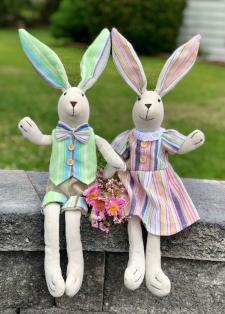 Sitting Bunny Pair (set of 2)